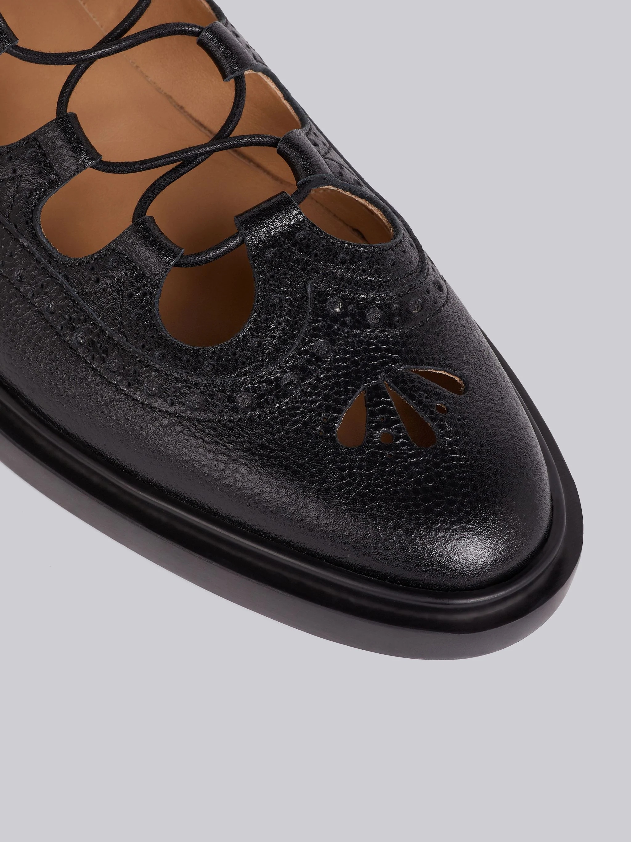 Black Pebbled Calfskin Ghillie Brogue - 2