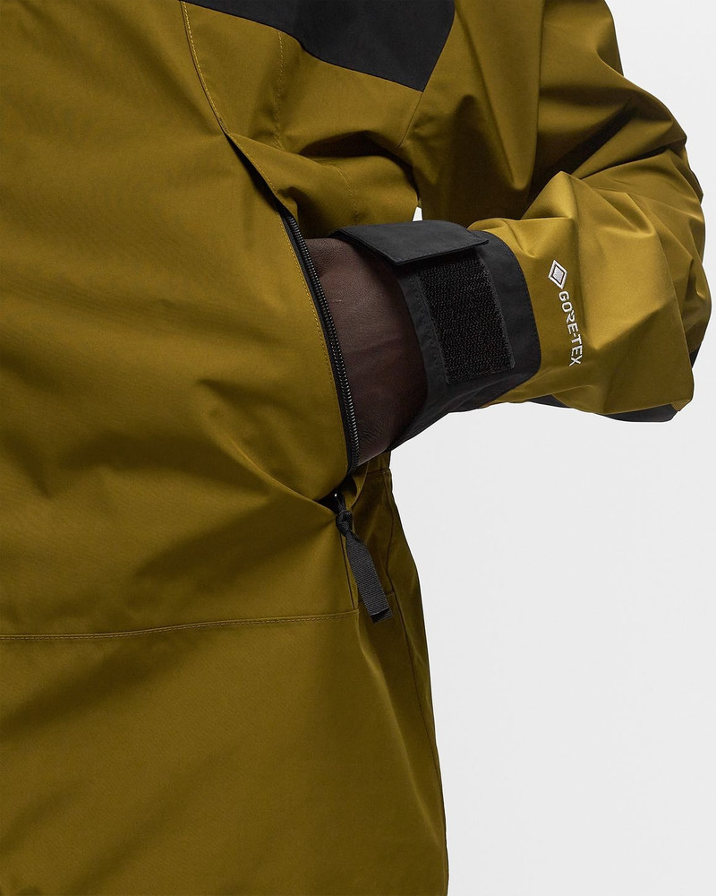 GTX MOUNTAIN JACKET 4