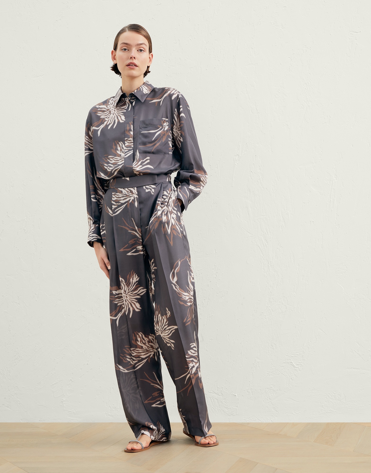 Silk marine flower pongee jumpsuit with shiny pocket - 1