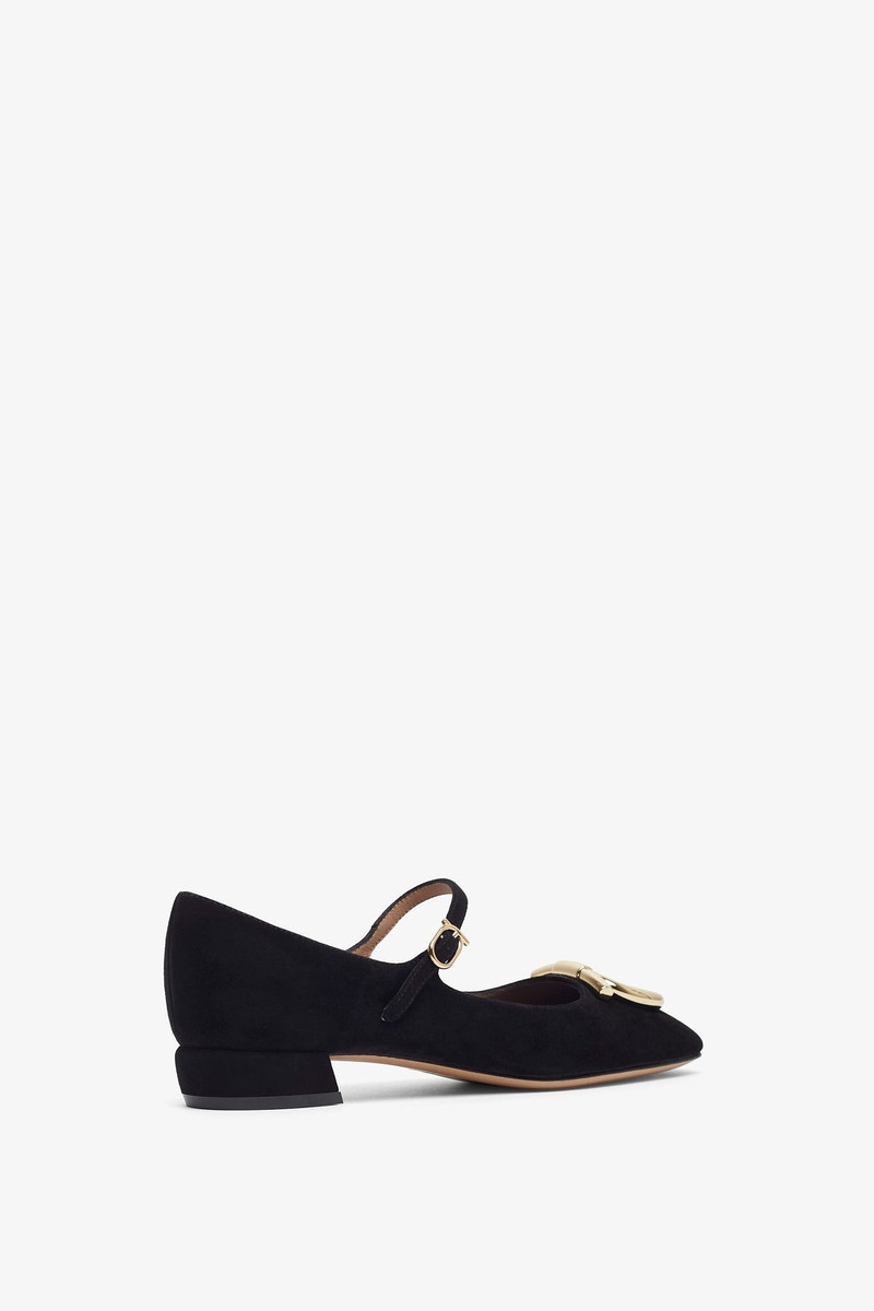 Marry 2 black pumps 3