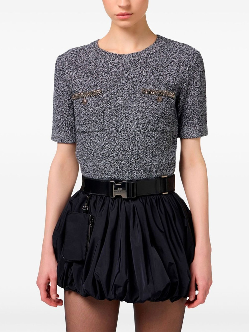chest-pocket top 4