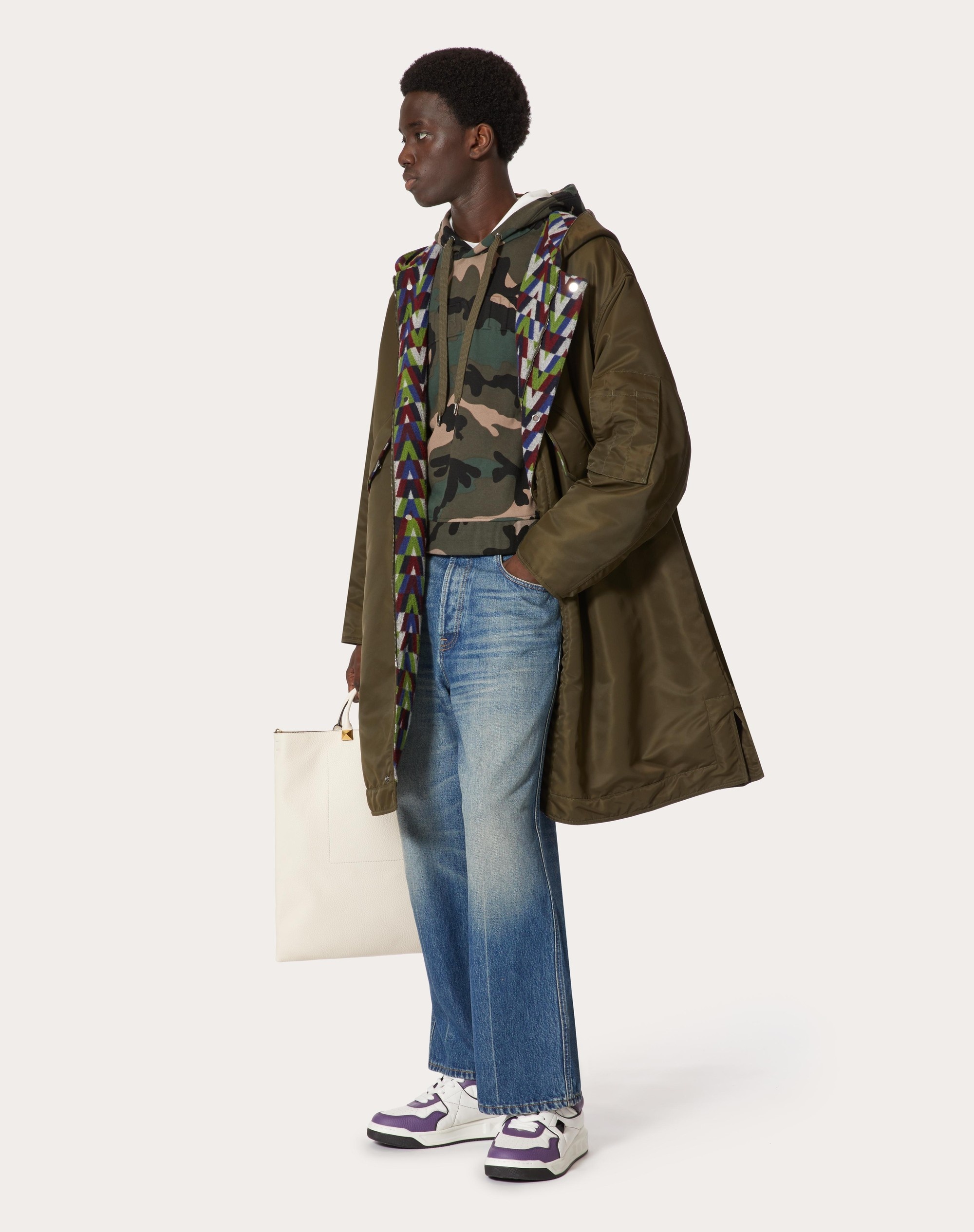 SWEATSHIRT WITH CAMOUFLAGE PRINT AND VALENTINO EMBOSSED - 2
