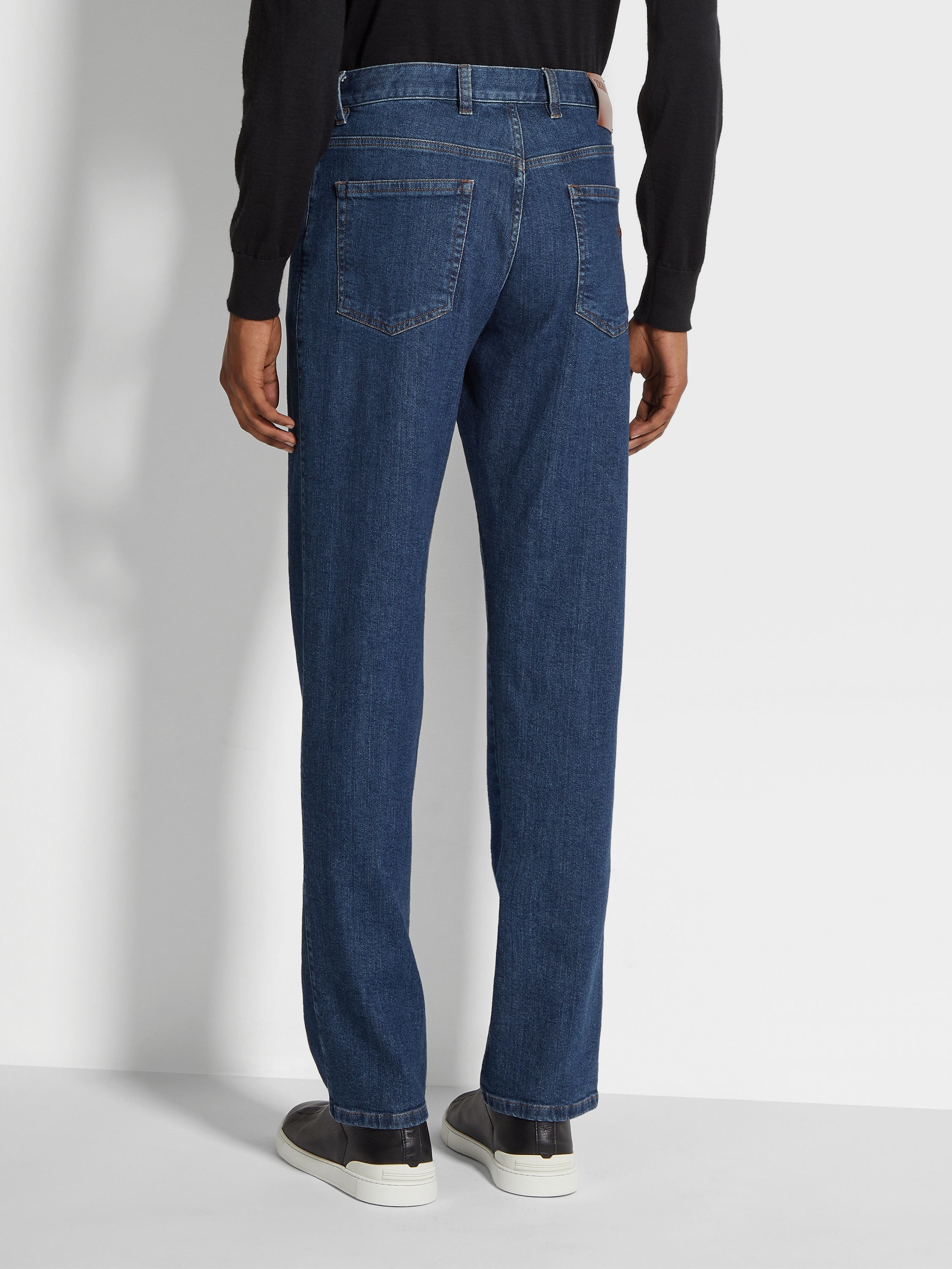 BLUE STONE-WASHED STRETCH COTTON ROCCIA JEANS - 5