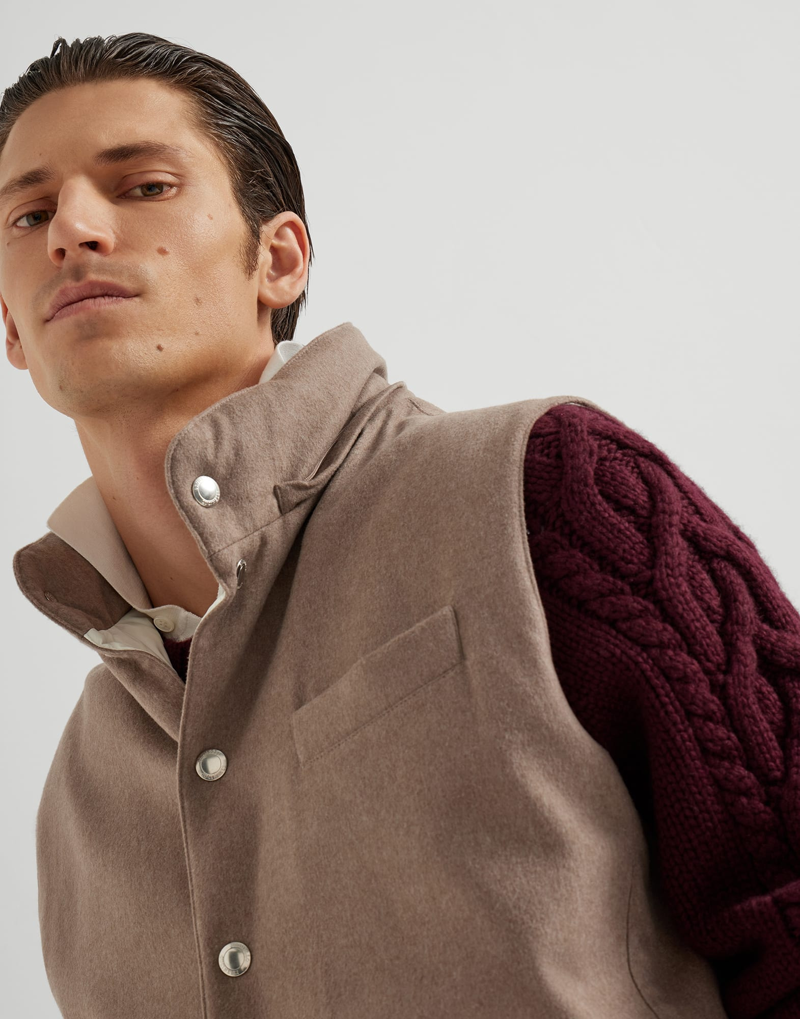 Bonded wool flannel down vest with detachable hood - 3