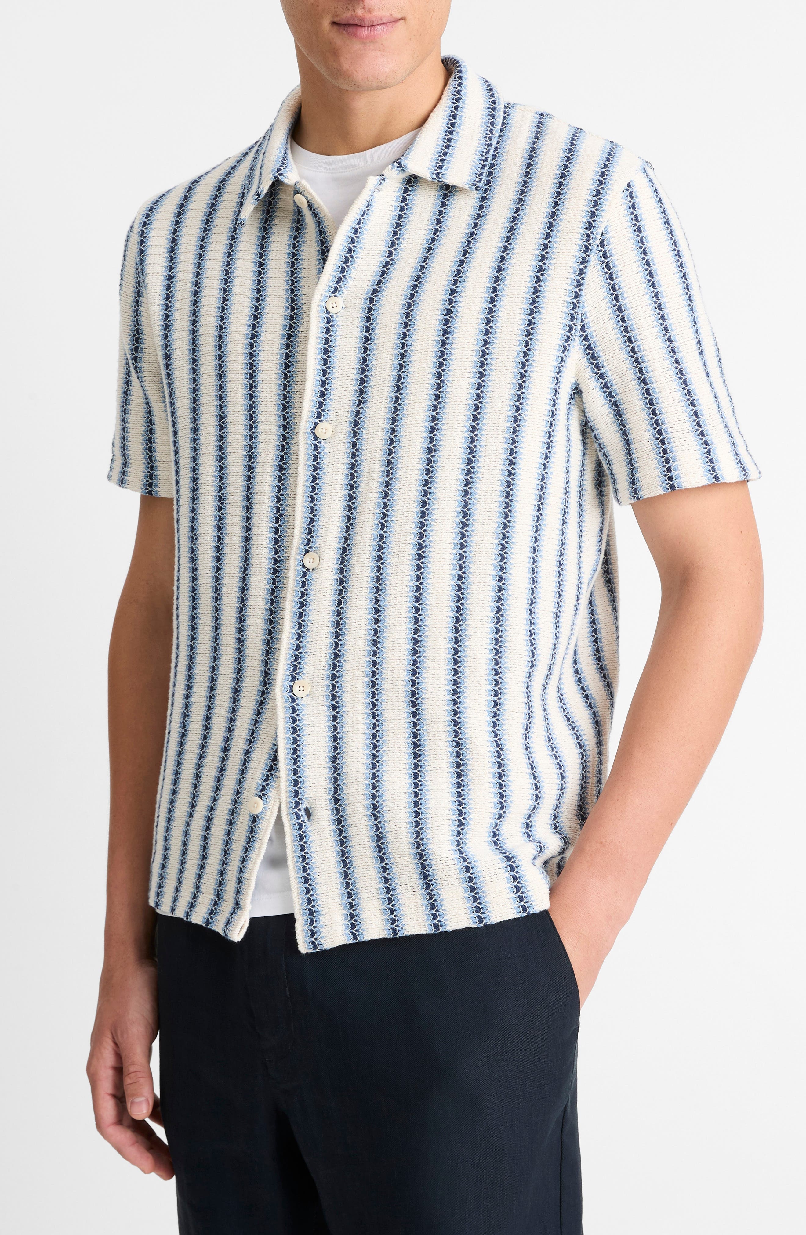 Vince Classic Fit Short Sleeve Button-Up Shirt in Cabo Blue Combo at Nordstrom - 1