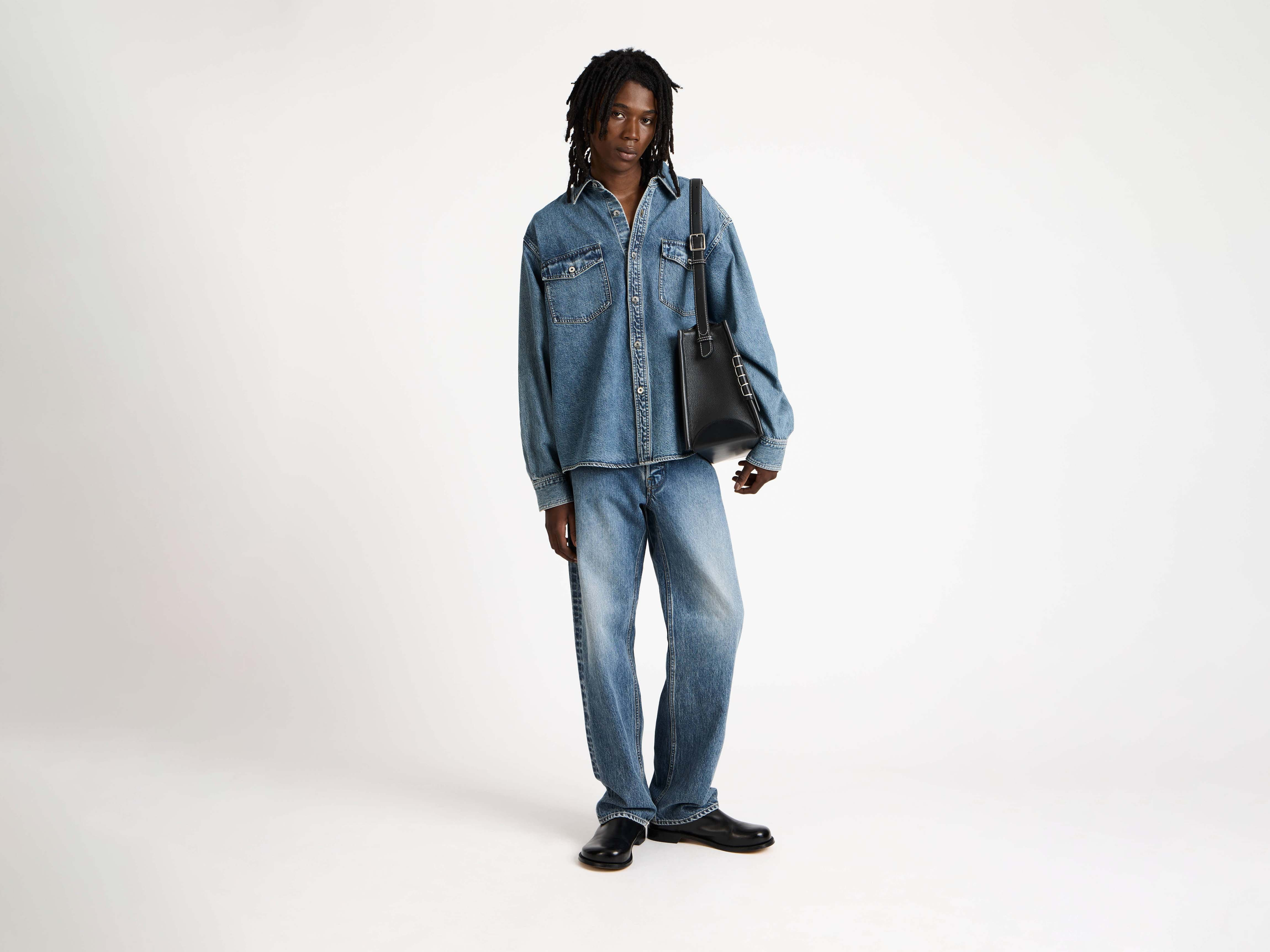 OVERSIZED SHIRT IN MID BLUE - 5