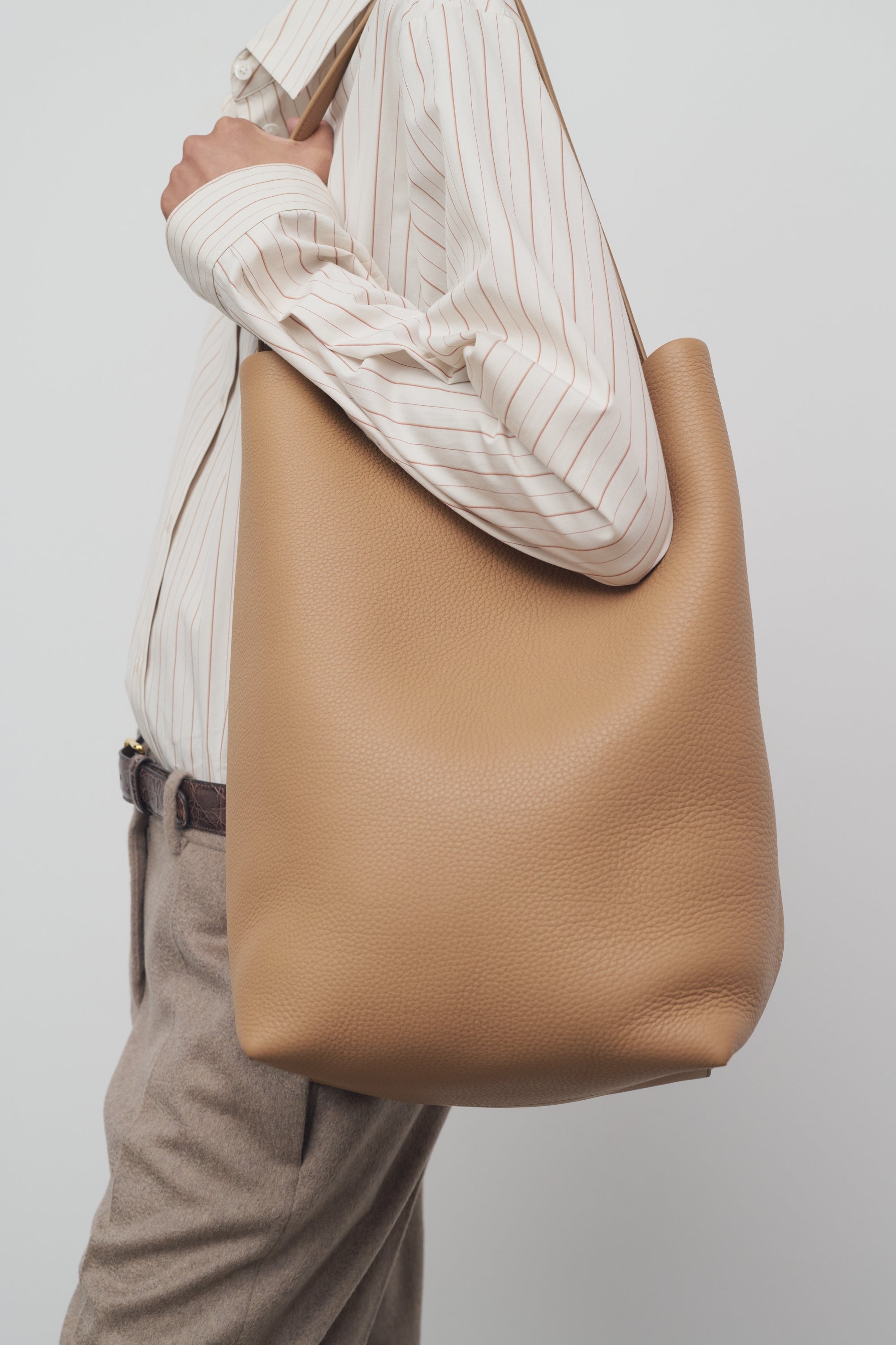 Large N/S Park Tote in Leather - 4