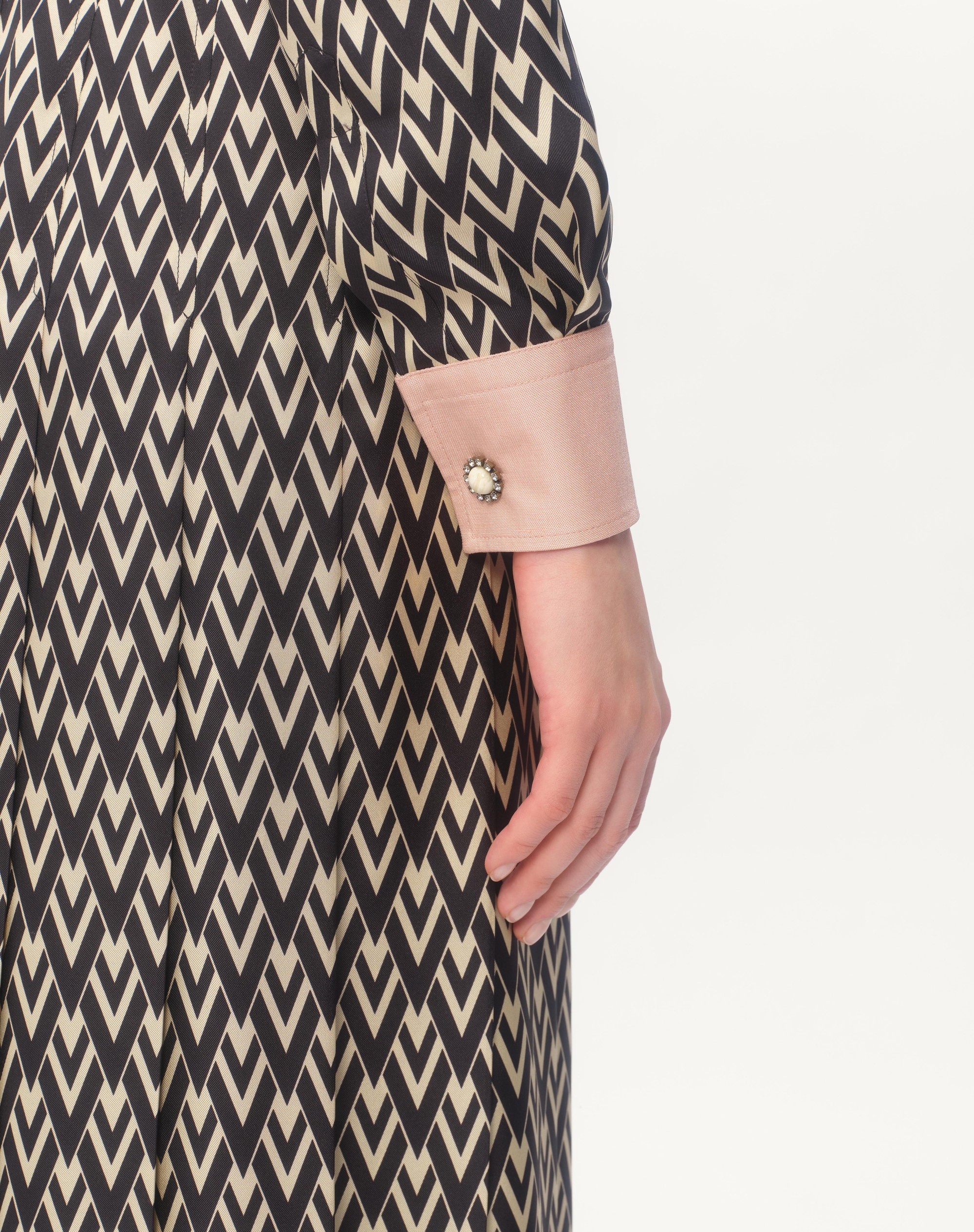 スカート VALENTINO Valentino Garavani 'Toute La V' midi dress c22ba6c18a91f9e290ed37024c4d92
