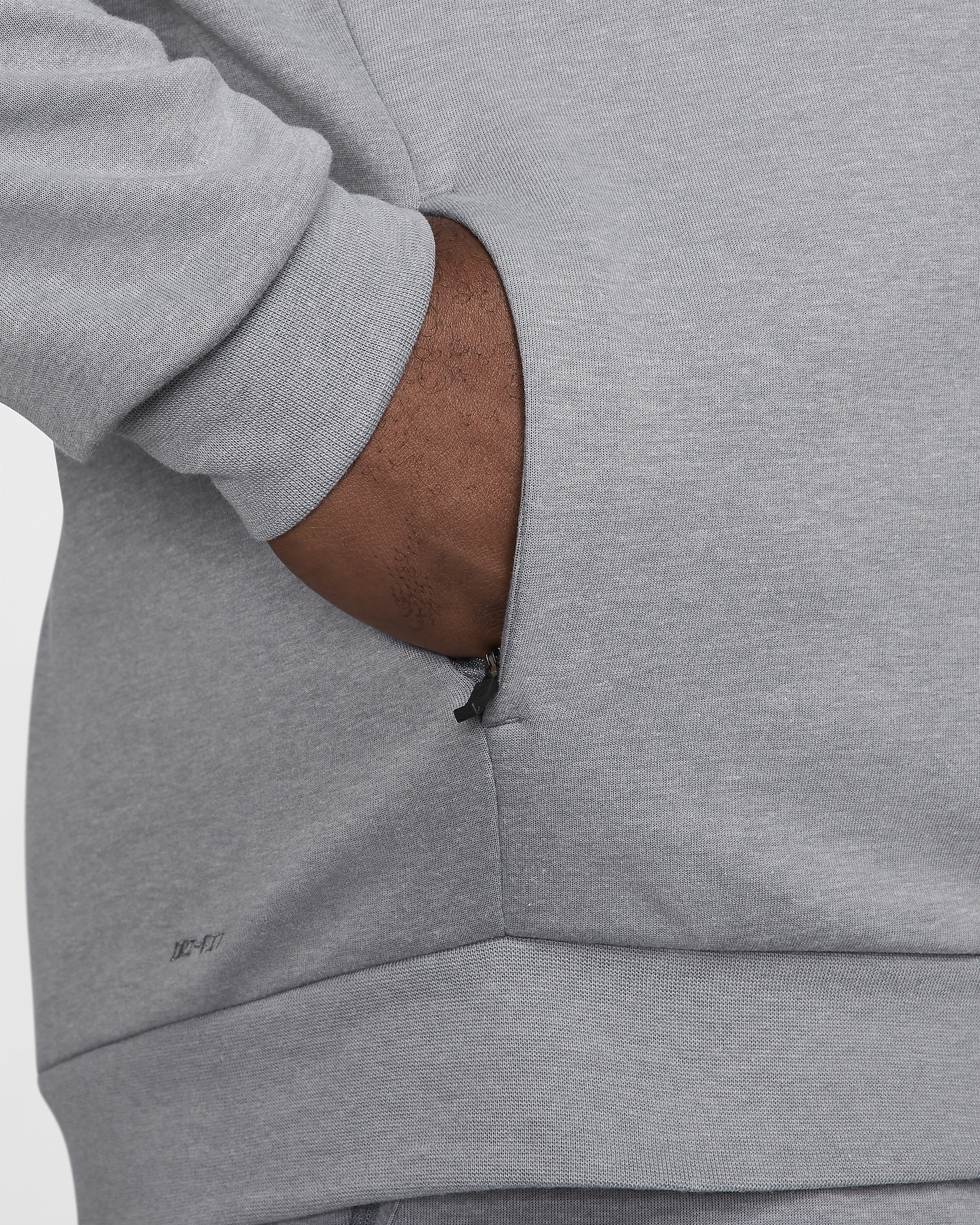 Nike Primary Men's Dri-FIT UV Versatile Crew - 13