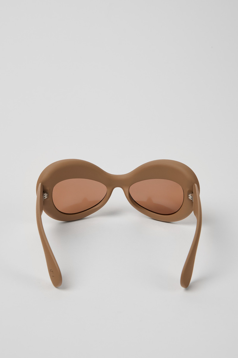 CAMPERLAB BEIGE outlook