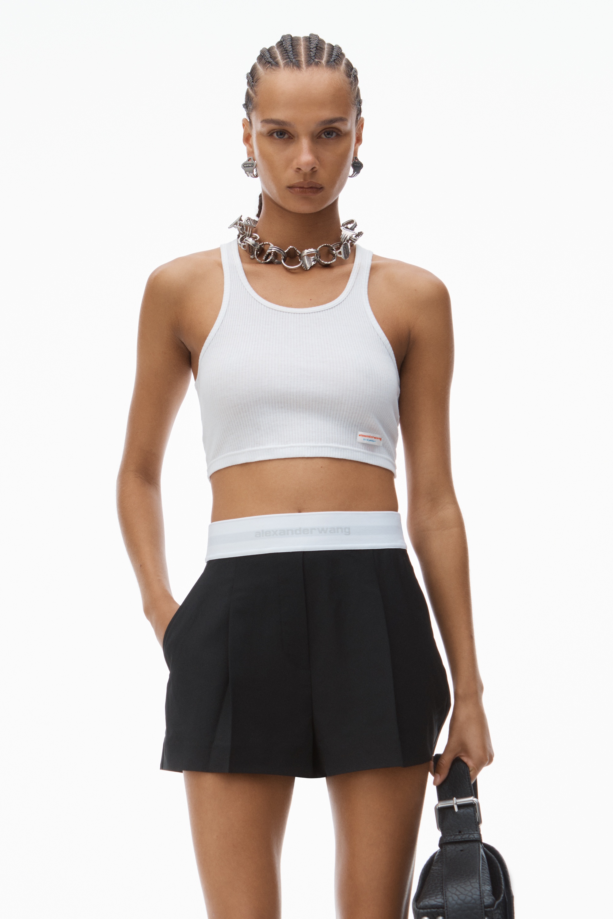 PLEATED SHORTS IN WOOL TAILORING - 6