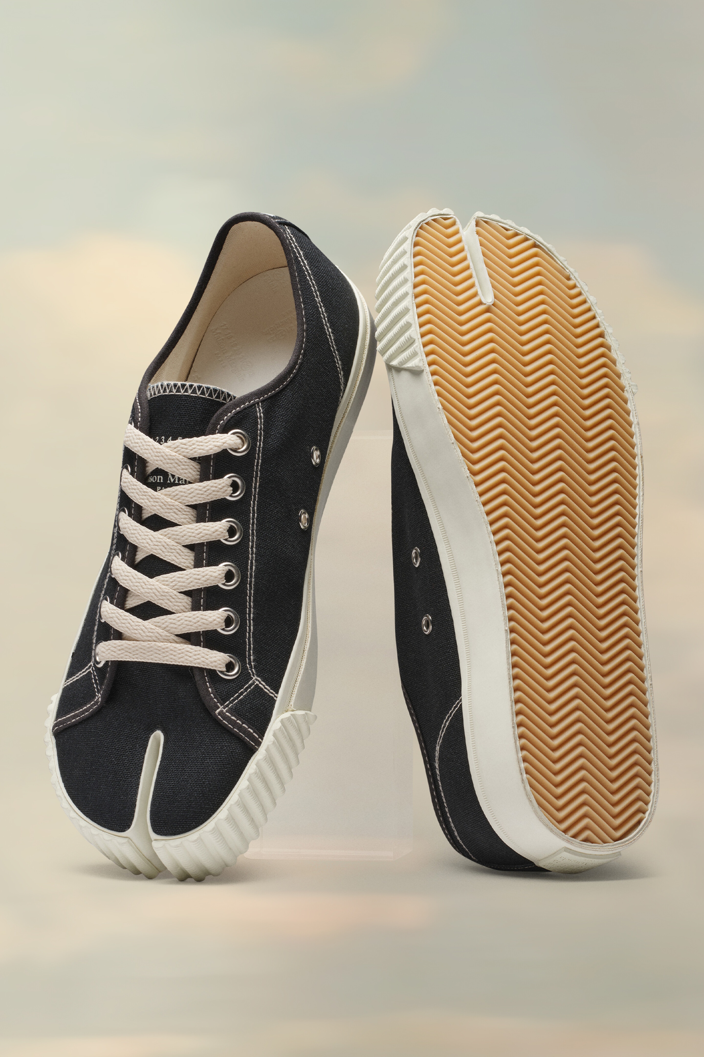 スニーカー MAISON MARGIELA TABI CANVAS SNEAKERS Maison Margiela Tabi canvas sneakers Maison Margiela