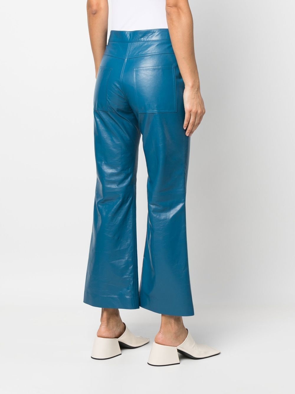 kick-flare cropped leather trousers - 4