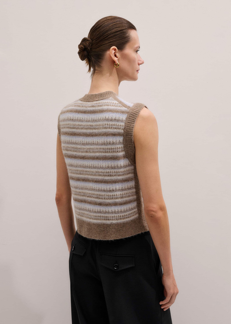 Fair Isle Crop Knit 4