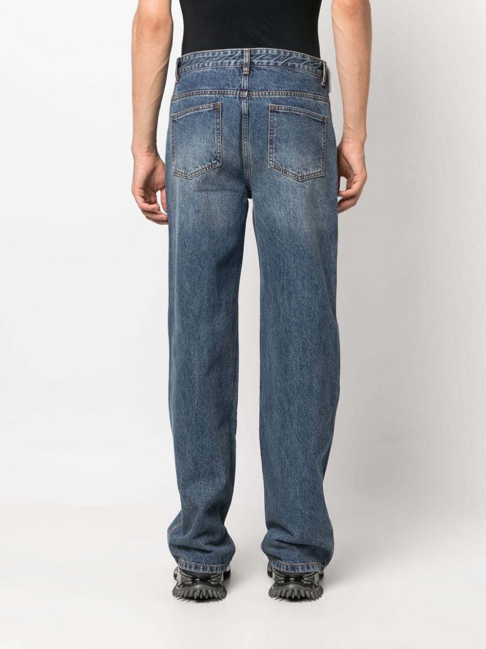 contrast-stitching light-wash jeans - 4