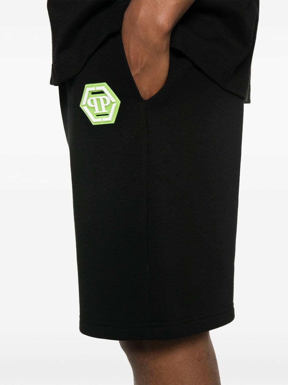 SHORTS LOGO - 4