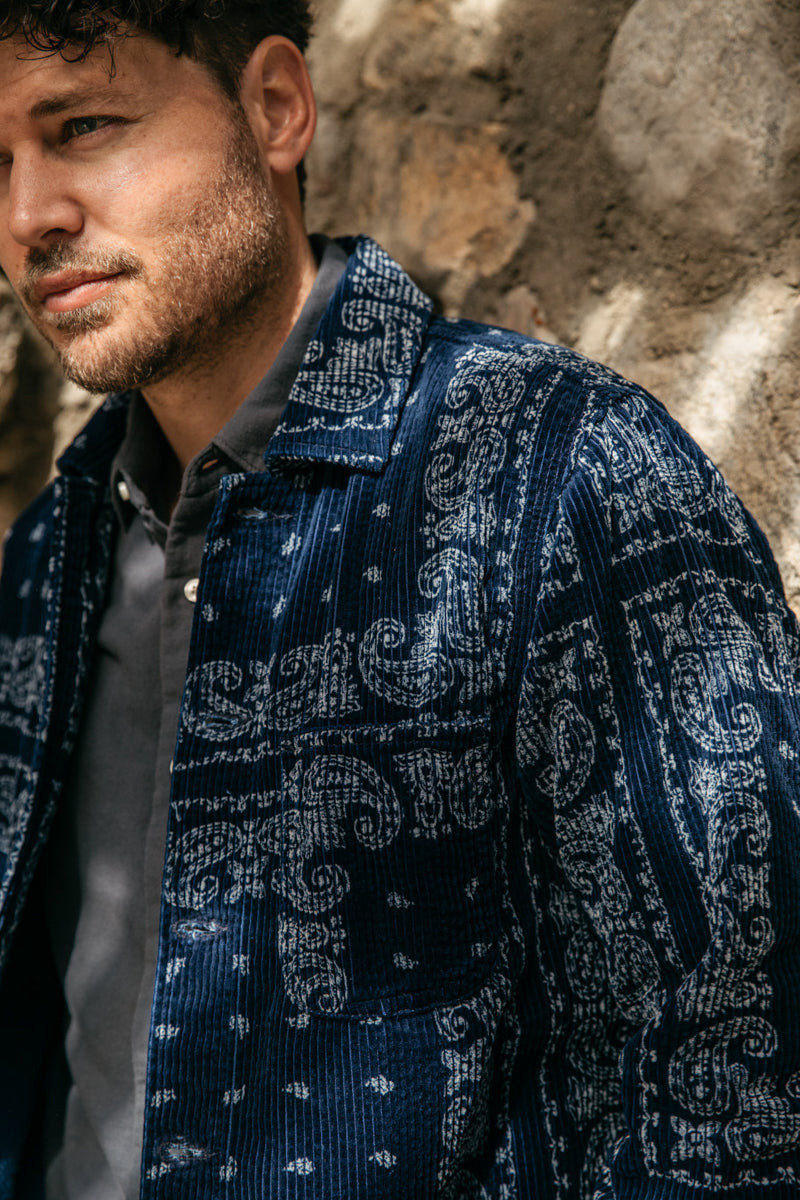 HIROSHI KATO The Vise Bandanna Print Corduroy - Indigo outlook