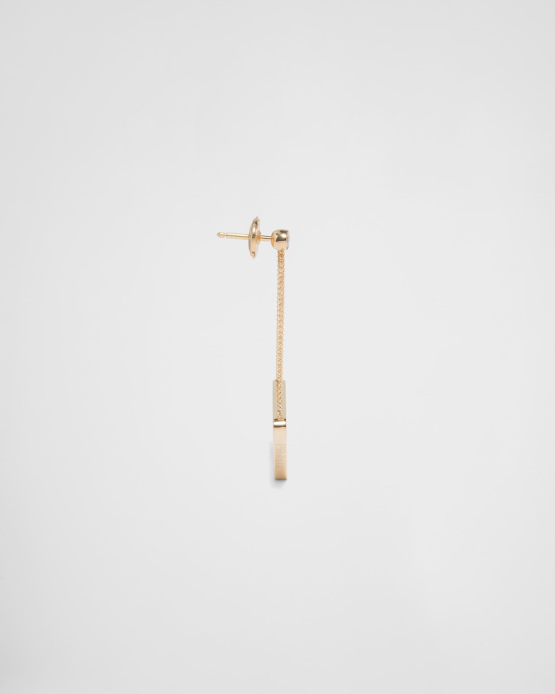 Eternal Gold cut-out drop earrings in yellow gold with diamonds 4