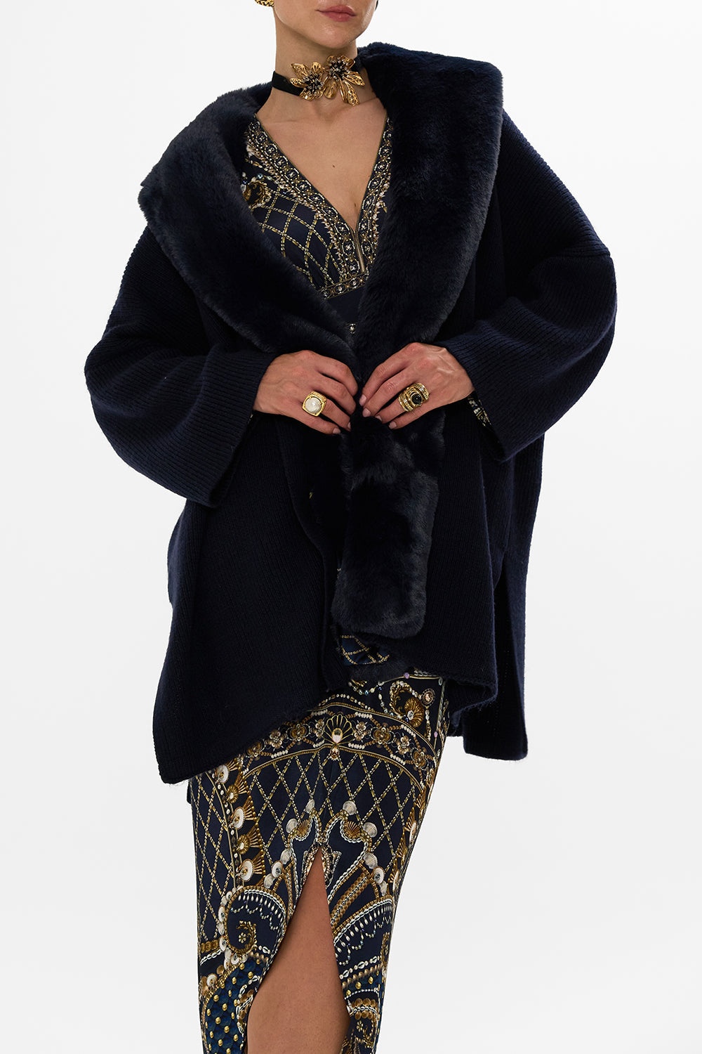 KNIT RELAXED LAYER WITH FAUX FUR - 5