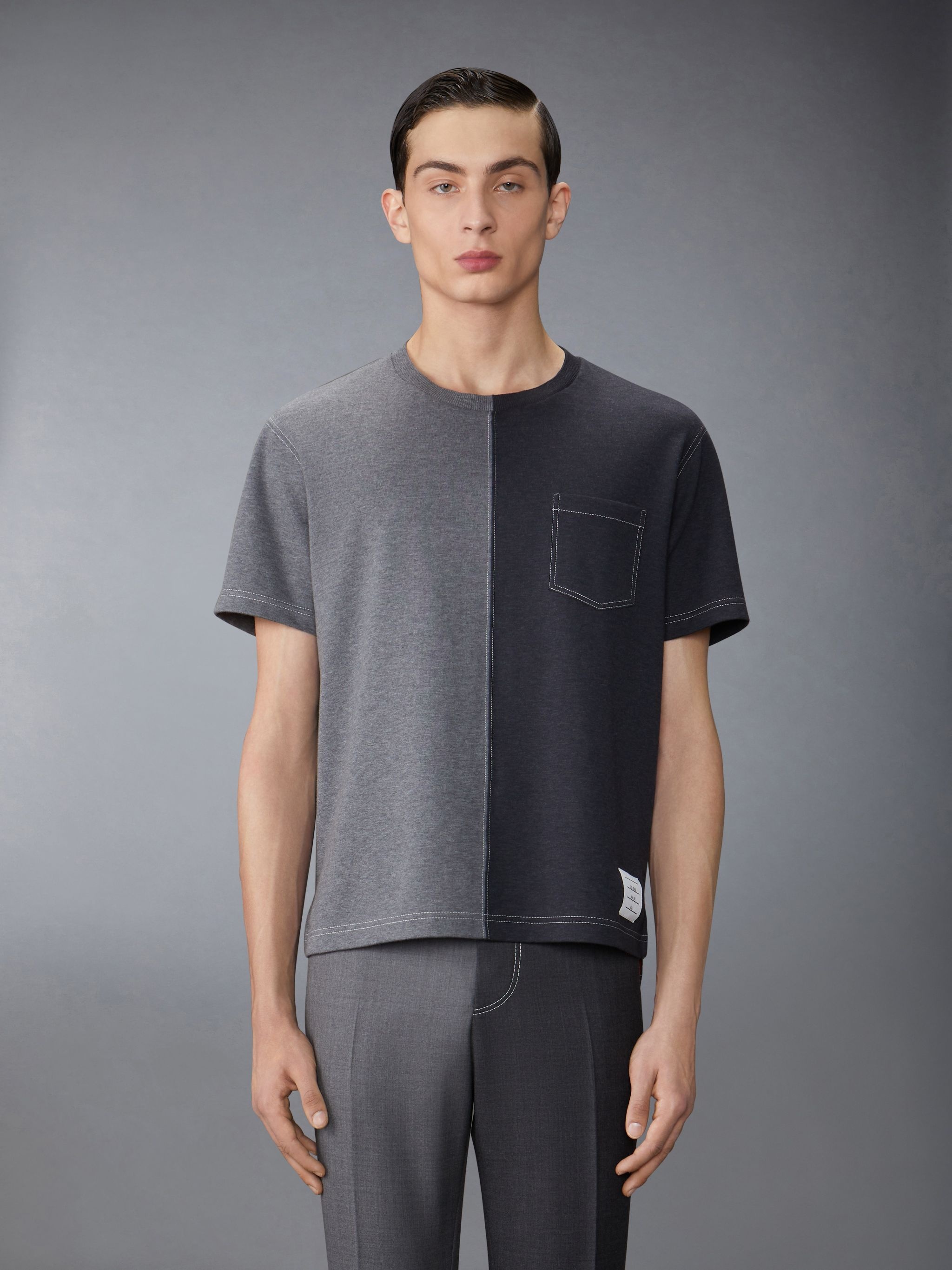 【送料&関税込】Thom Browne Compact T-shirt Thom Browne two-tone cotton T-shirt | REVERSIBLE