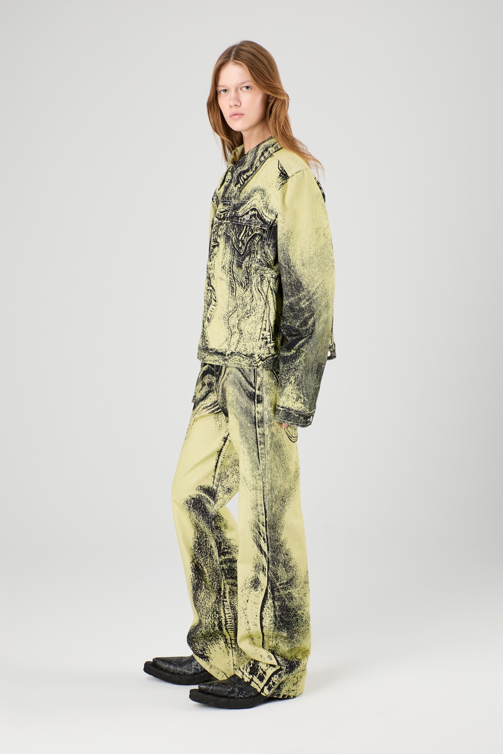 Yellow-Black Distorted Print Denim Jacket - 4