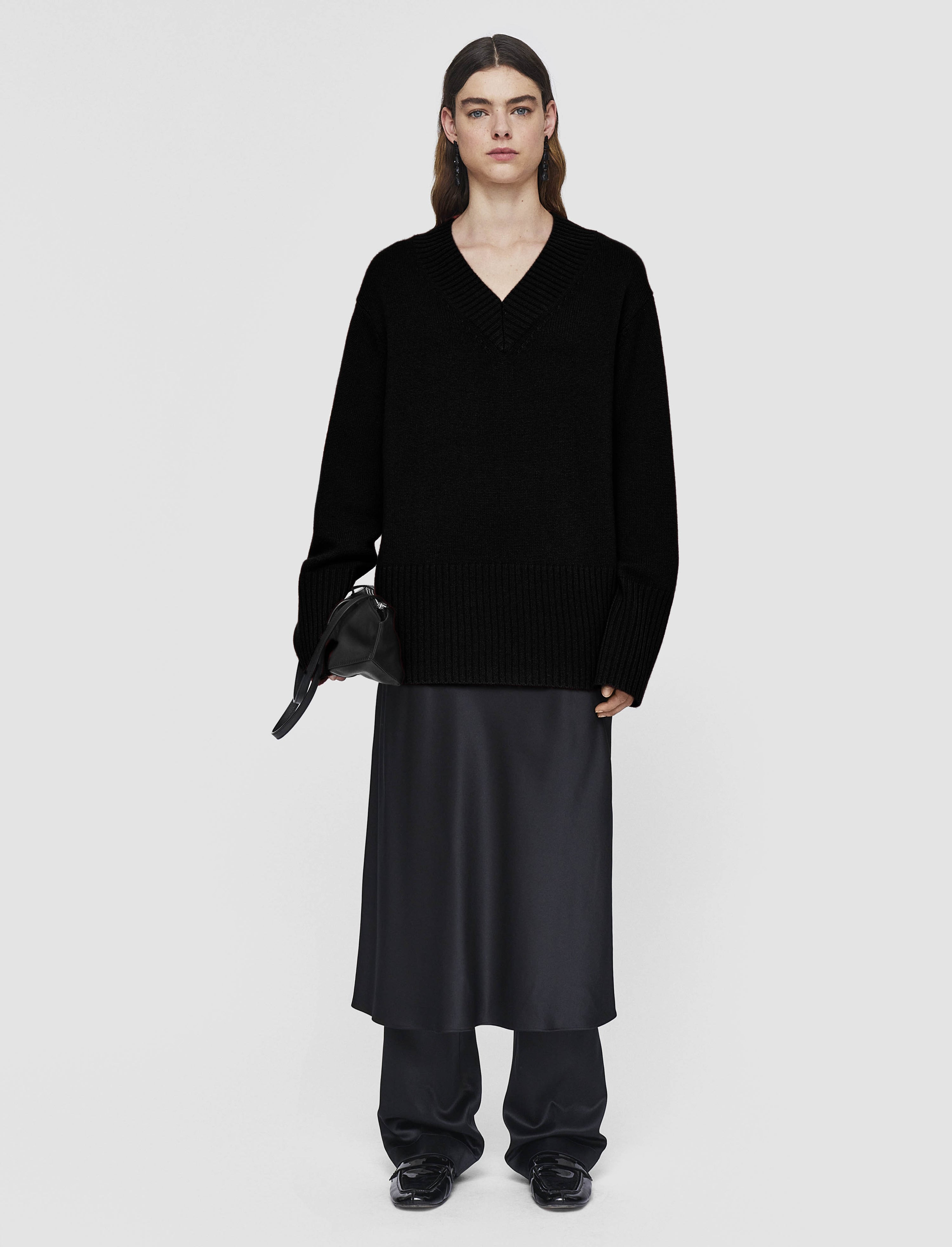 Luxe Cashmere V Neck Jumper - 2