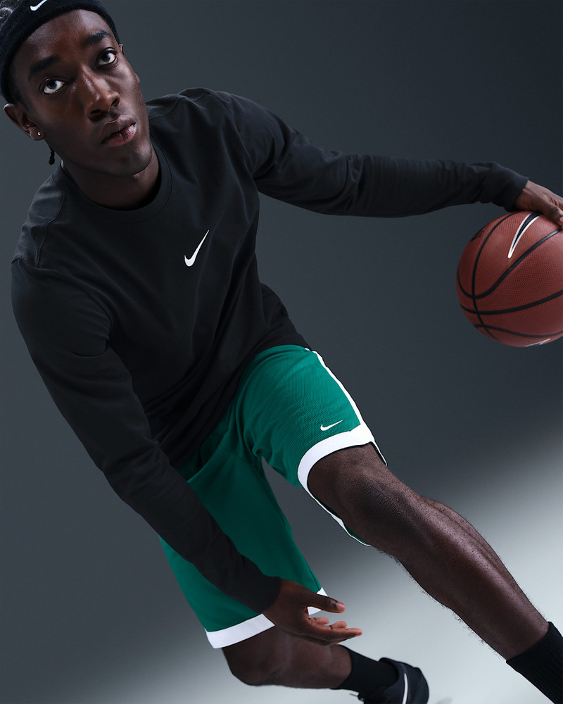 Nike Men's Basketball Long-Sleeve T-Shirt 3