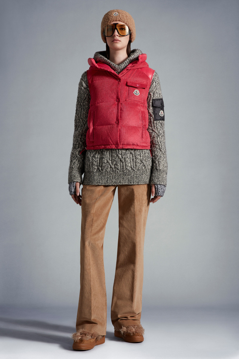 Moncler Eau Down Vest outlook
