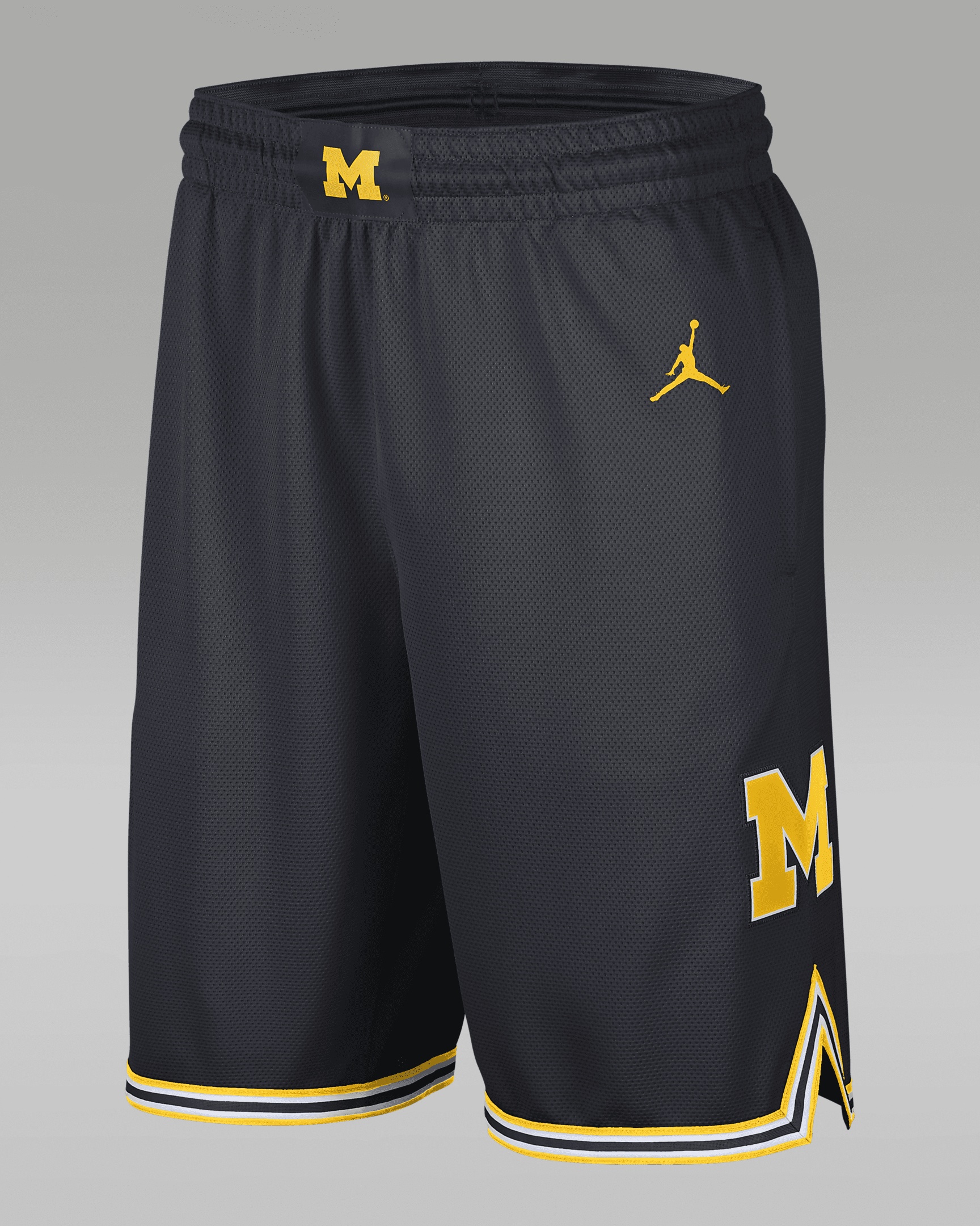 Jordan Men s Jordan College Michigan Replica Basketball Shorts REVERSIBLE