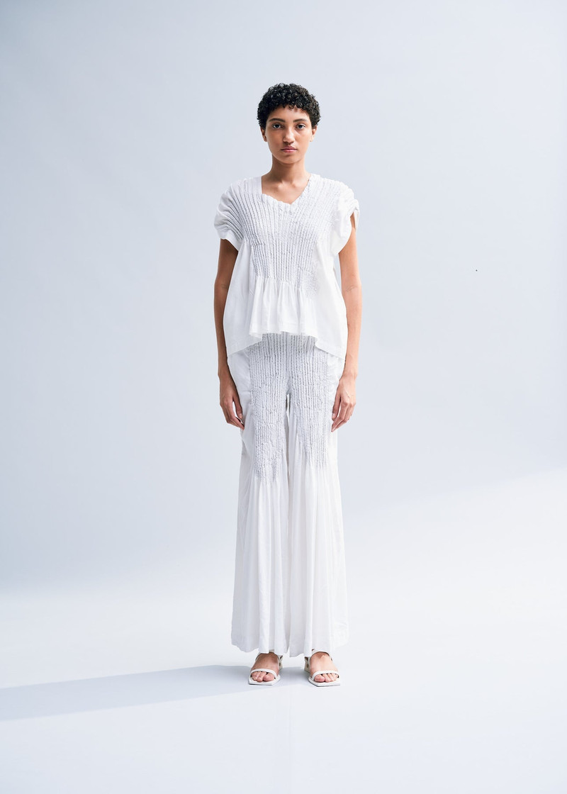 ISSEY MIYAKE BODY IMPRINT PANTS outlook