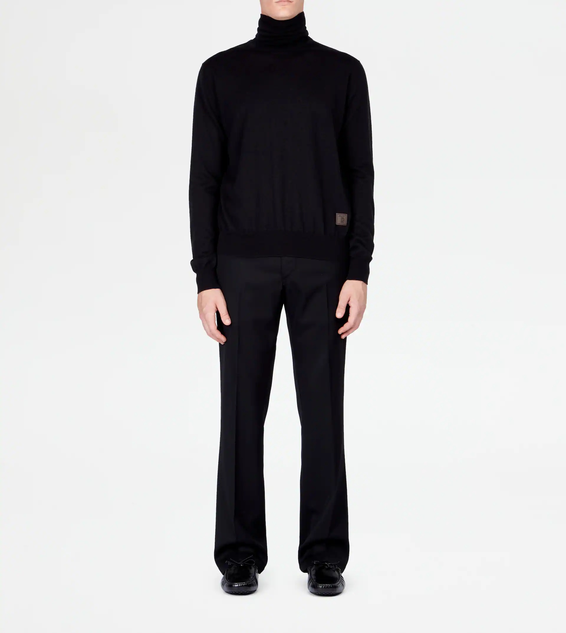 HIGH NECK JUMPER IN CASHMERE - BLACK - 2