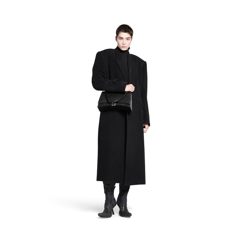 Women's Hourglass Hinge Medium Handbag in Black 3