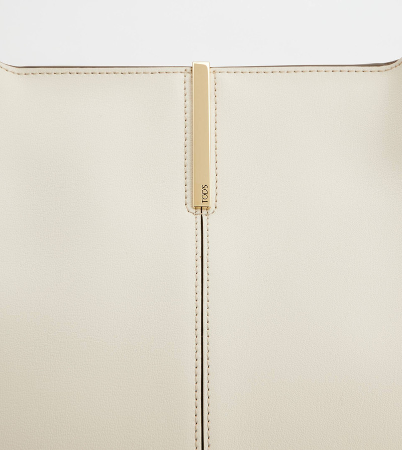 SHOPPING BAG IN LEATHER MEDIUM-SMALL - WHITE 5