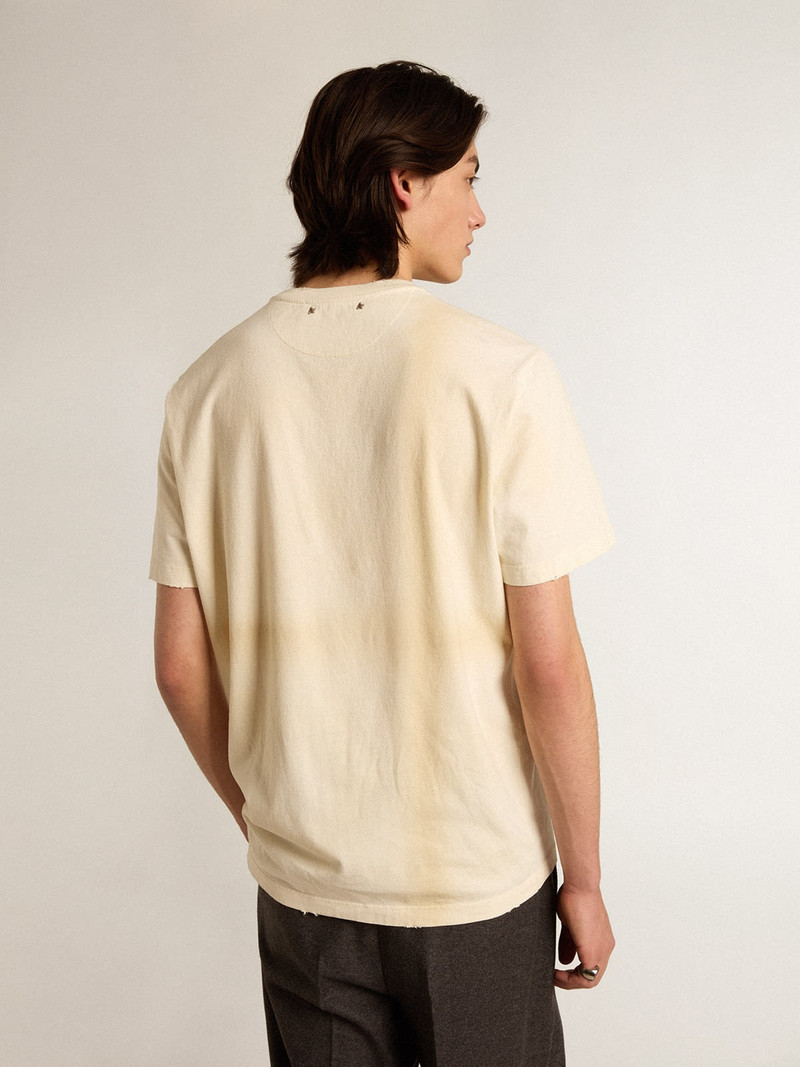 Aged white cotton T-shirt with lettering on the pocket 4