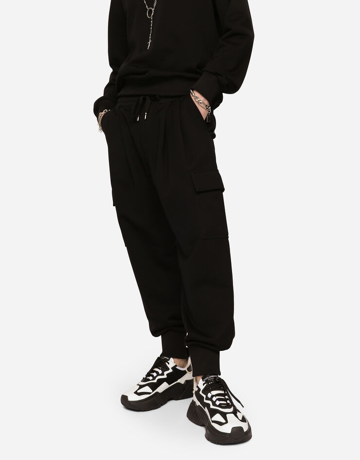 Jersey cargo pants with embossed logo - 4