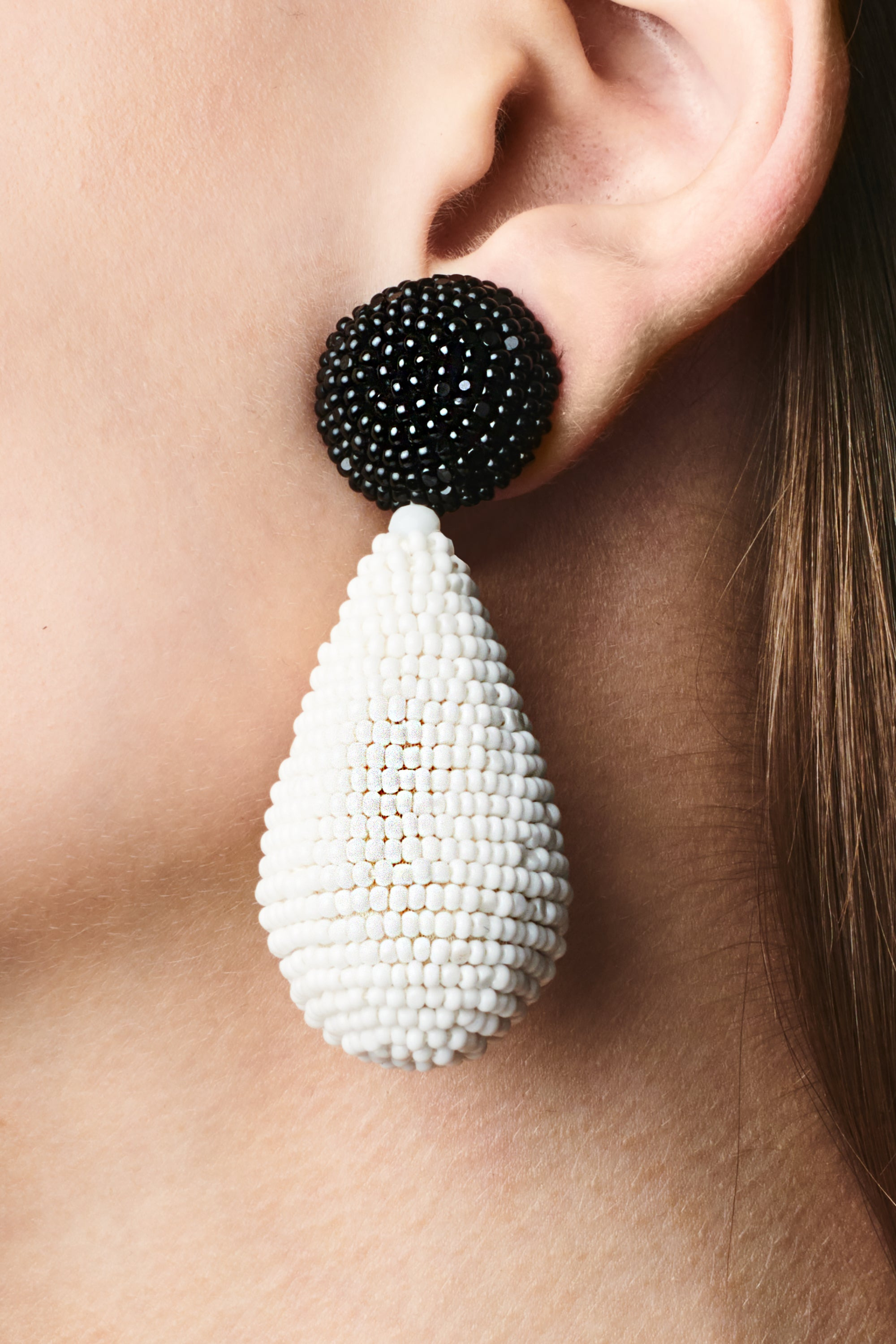 ALENA EARRINGS - WHITE/JET - 2