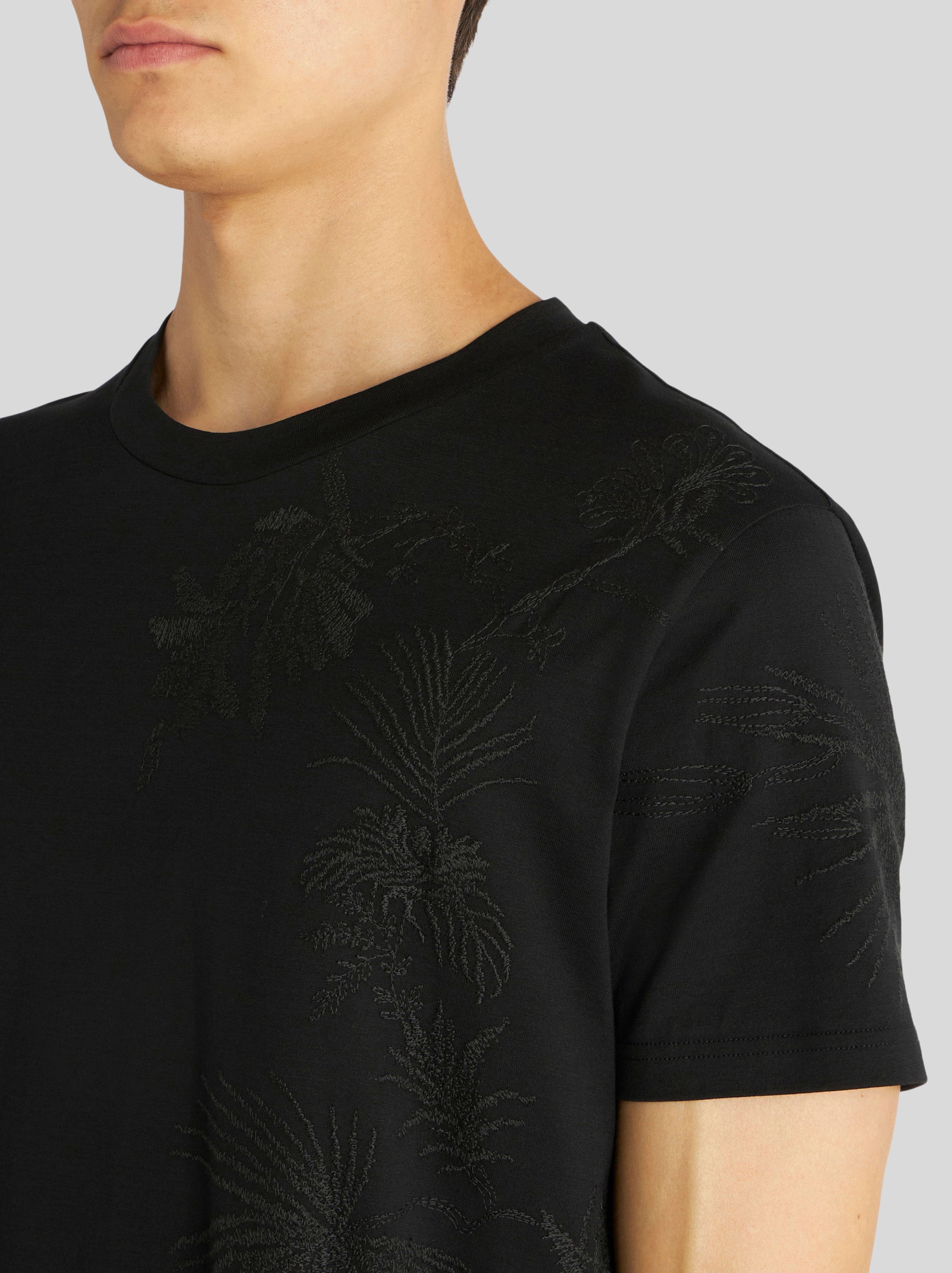 FLORAL EMBROIDERY T-SHIRT - 3