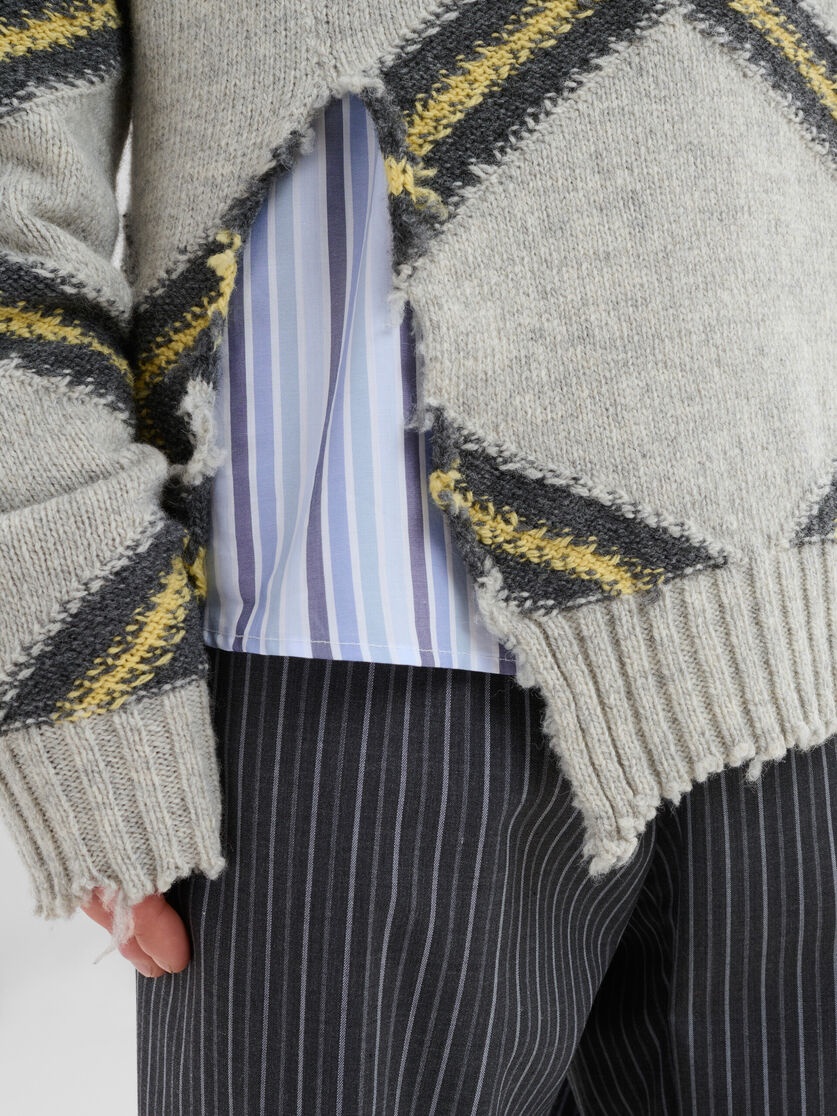 GREY BROKEN WOOL JUMPER WITH ARGYLE MOTIF - 5