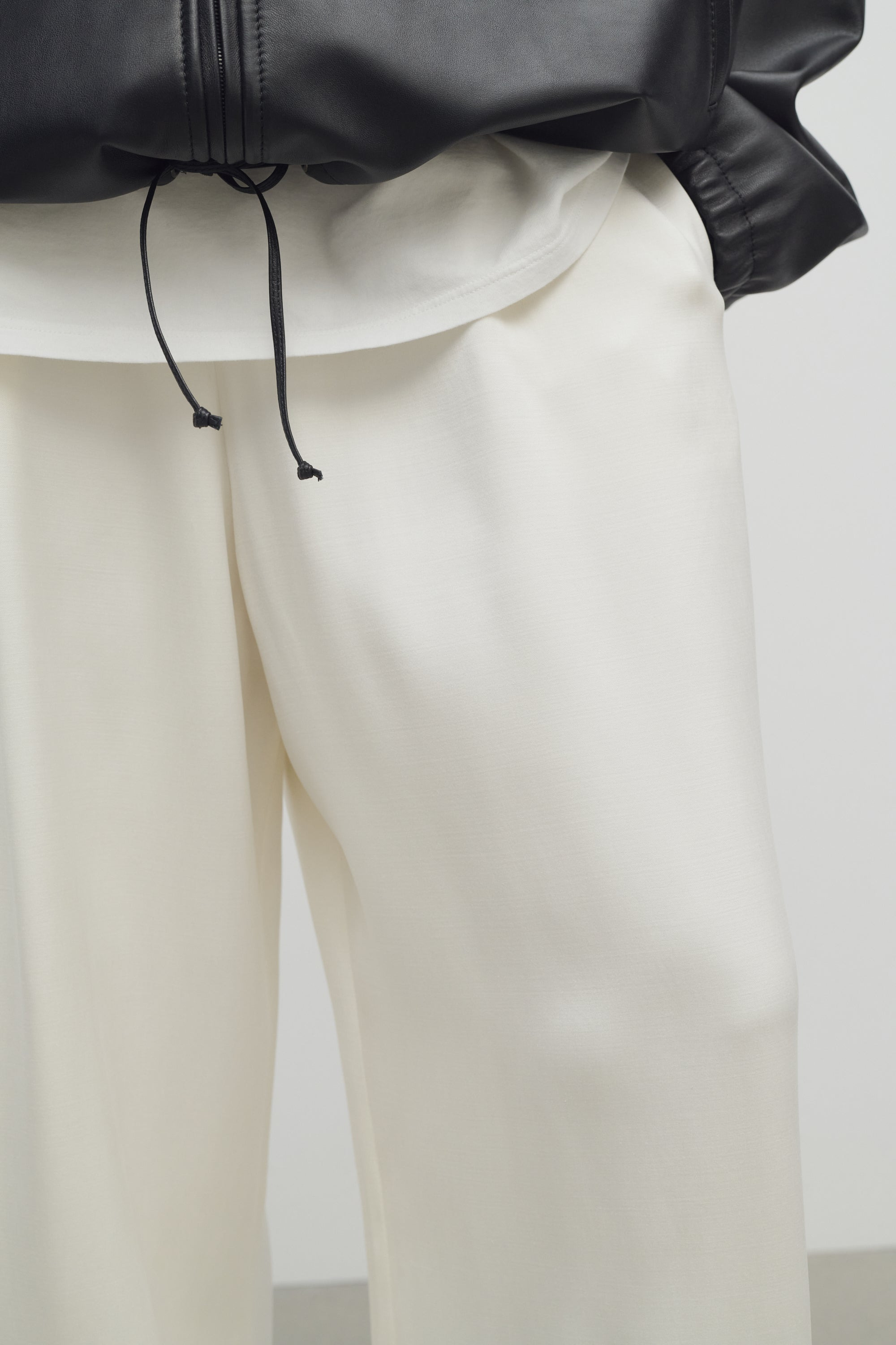 Caledon Pant in Silk and Wool - 5