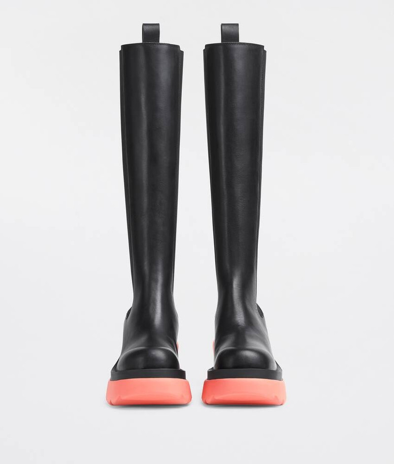 Bottega Veneta flash outlook