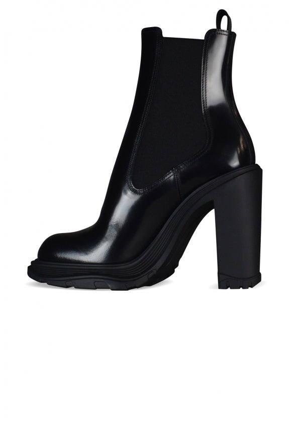 Alexander Mcqueen Women Tread Chelsea Boots - 4