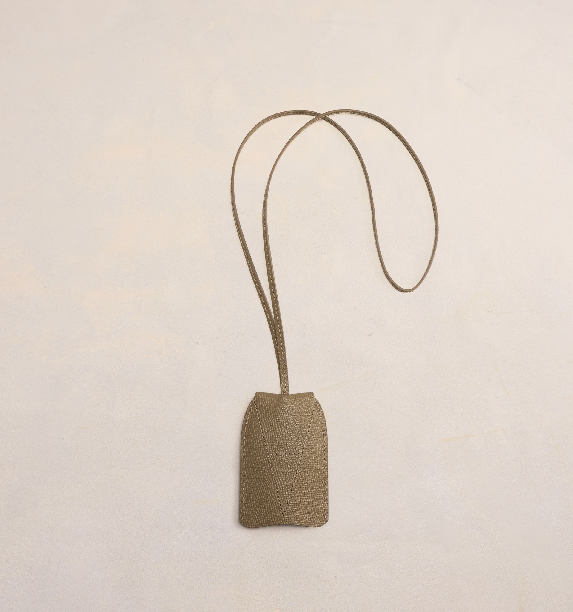 Ami De Coeur Cloche Keyring - 4