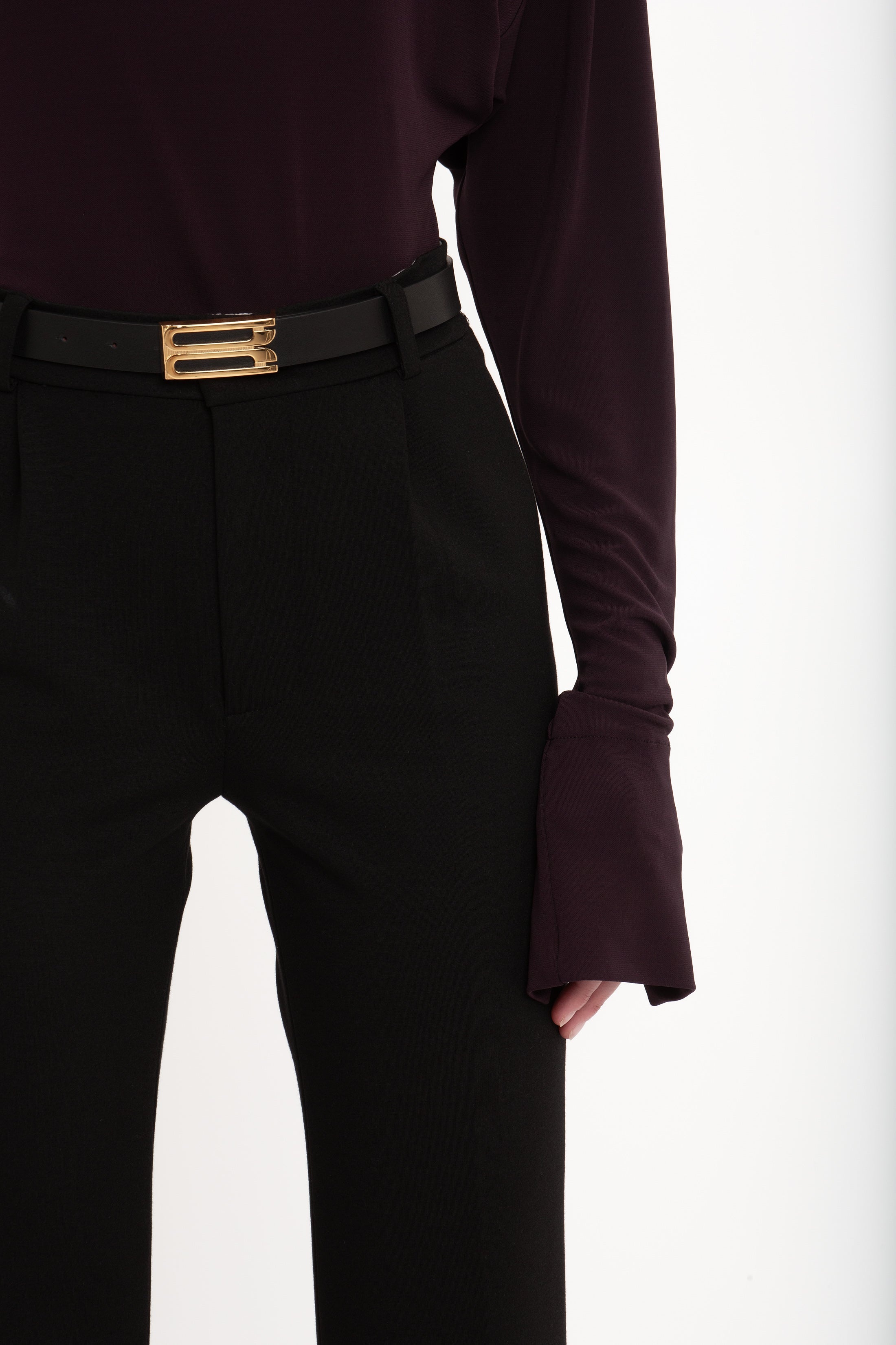 Cropped Kick Trouser In Black - 5