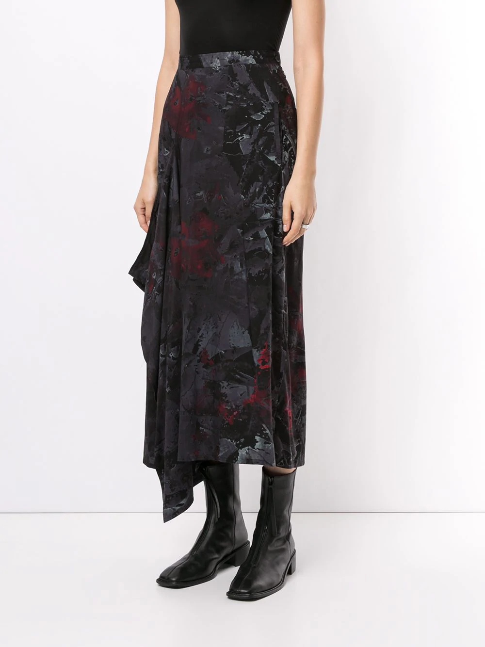 abstract print draped side skirt - 3