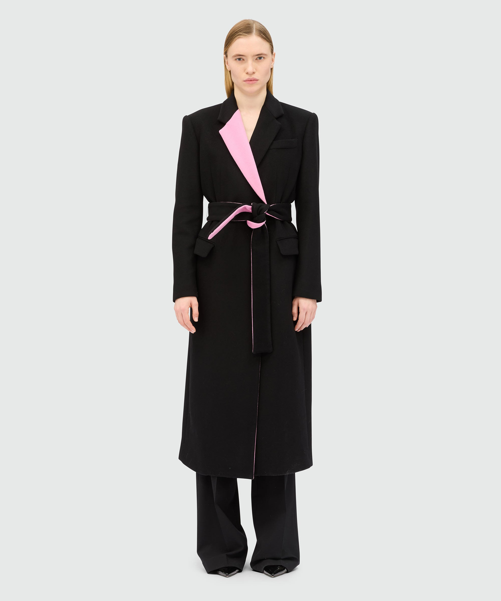Black wool coat with contrasting details - 2