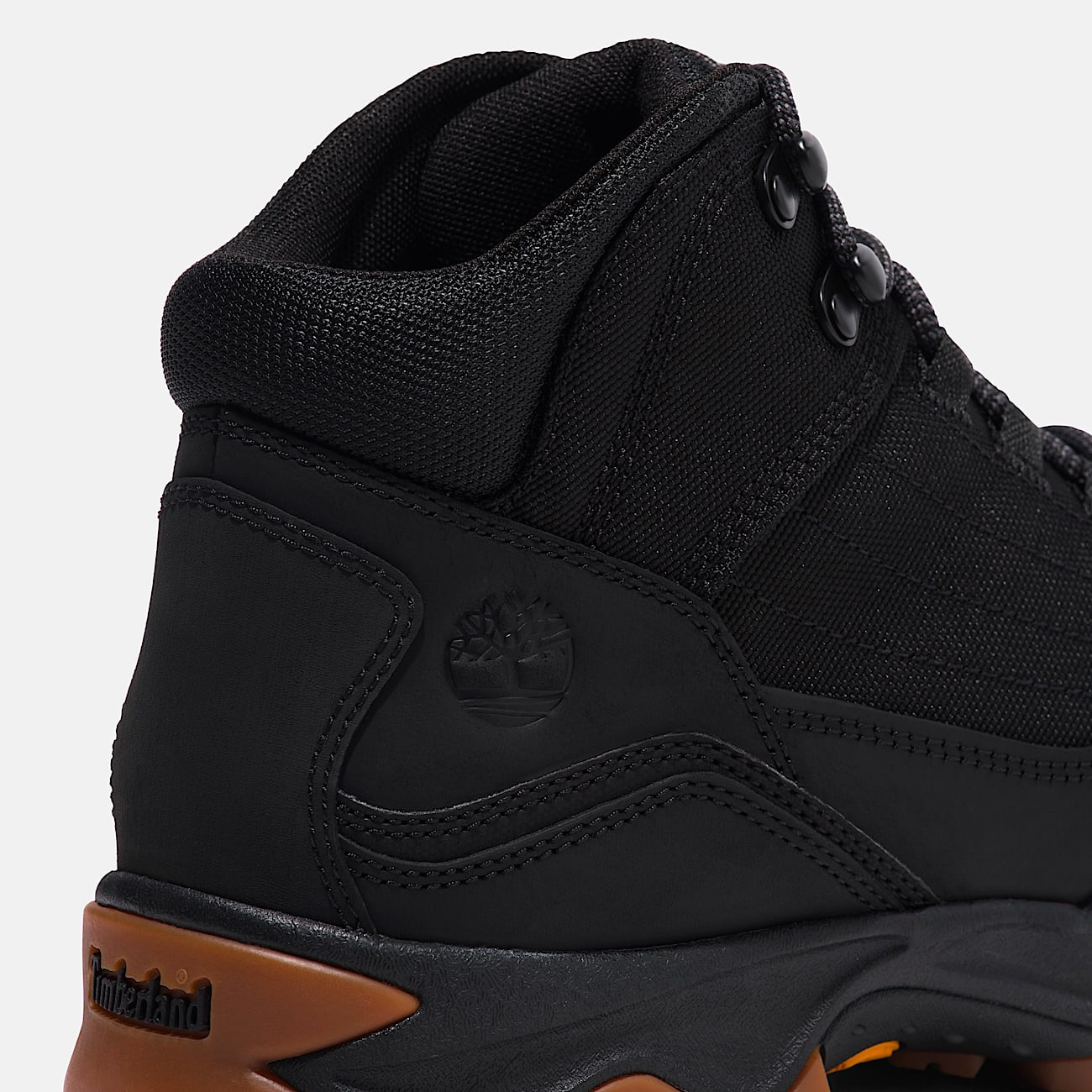 Men's Mt. Maddsen Mid Lace-Up Hiking Boot - 8