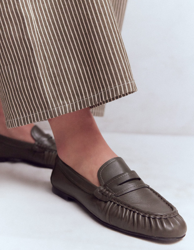 BODEN Super Soft Flexi Loafer-Deep Olive outlook