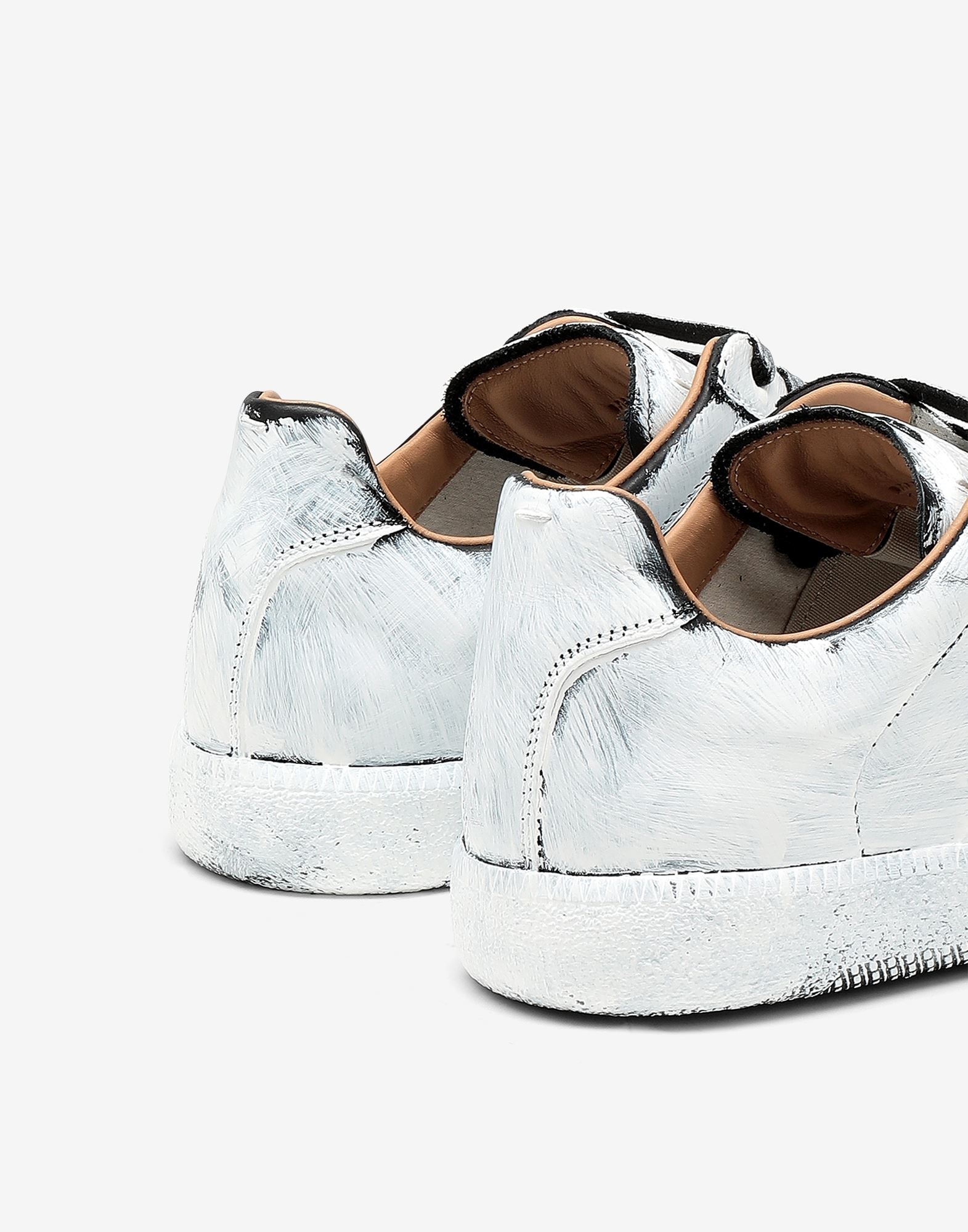 MAISON MARGIELA
メゾンマルジェラ ケース&カードケース MAISON MARGIELA x Maison Margiela Replica White paint sneakers