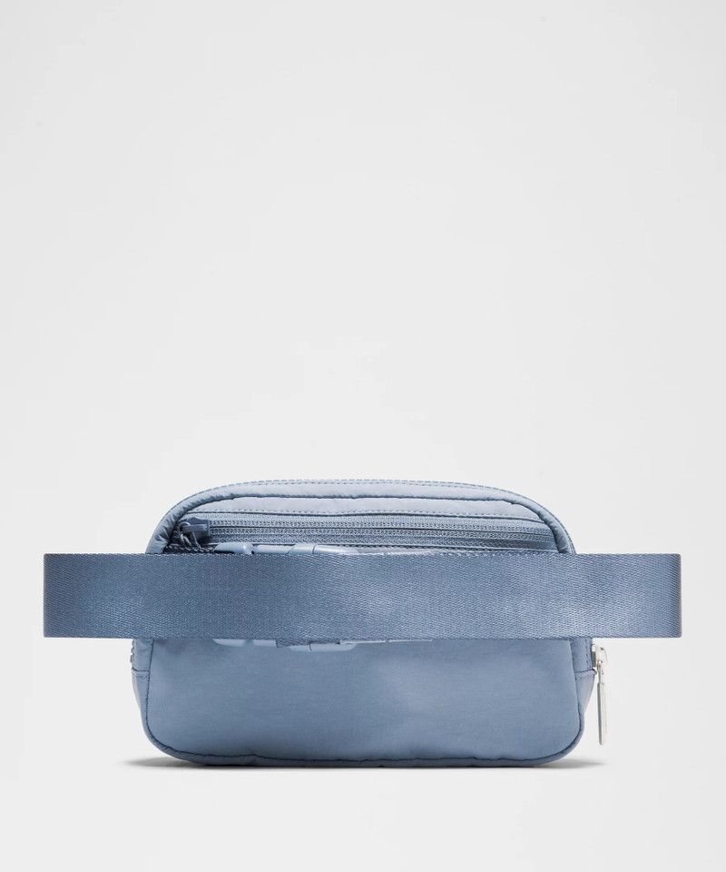 Everywhere Belt Bag with Long Strap 1L 3