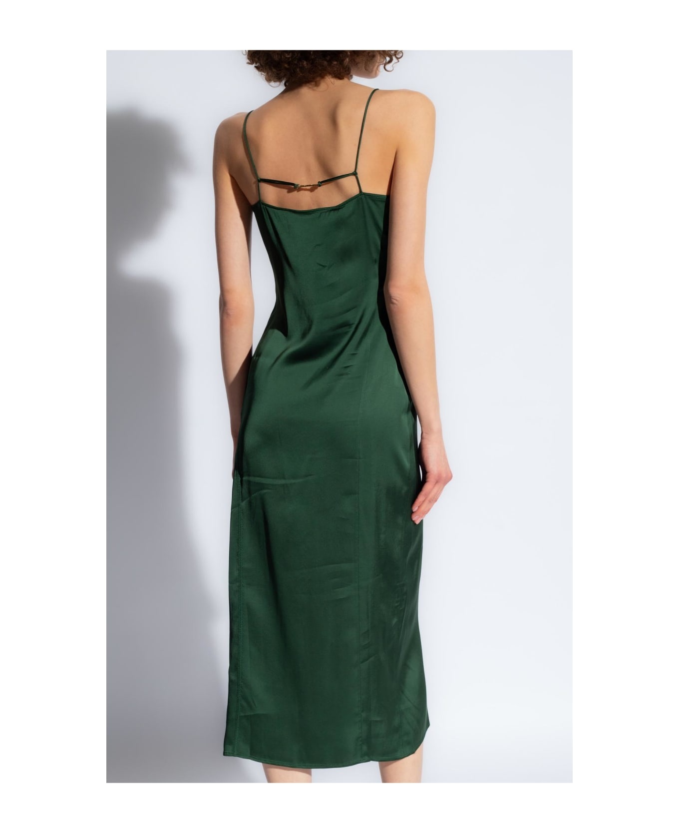 【送料&関税込】Jacquemus Notte Slip Dress La Robe Notte satin midi dress in black - Jacquemus | Mytheresa